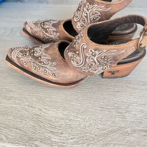 Lane western studded Mules Boho women’s size 6.5